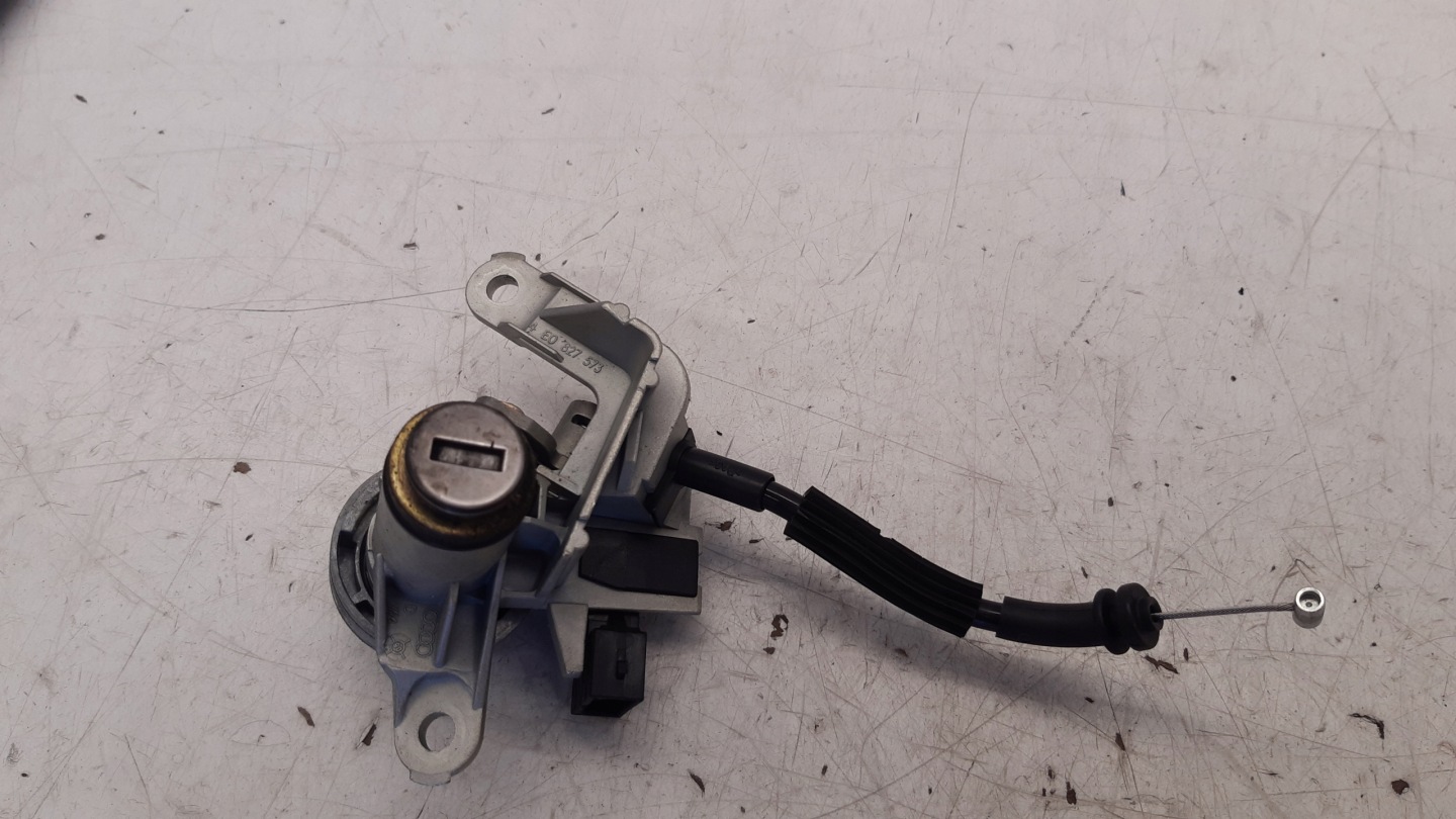 ignition wkladki 3D0905865E Audi A8 D3