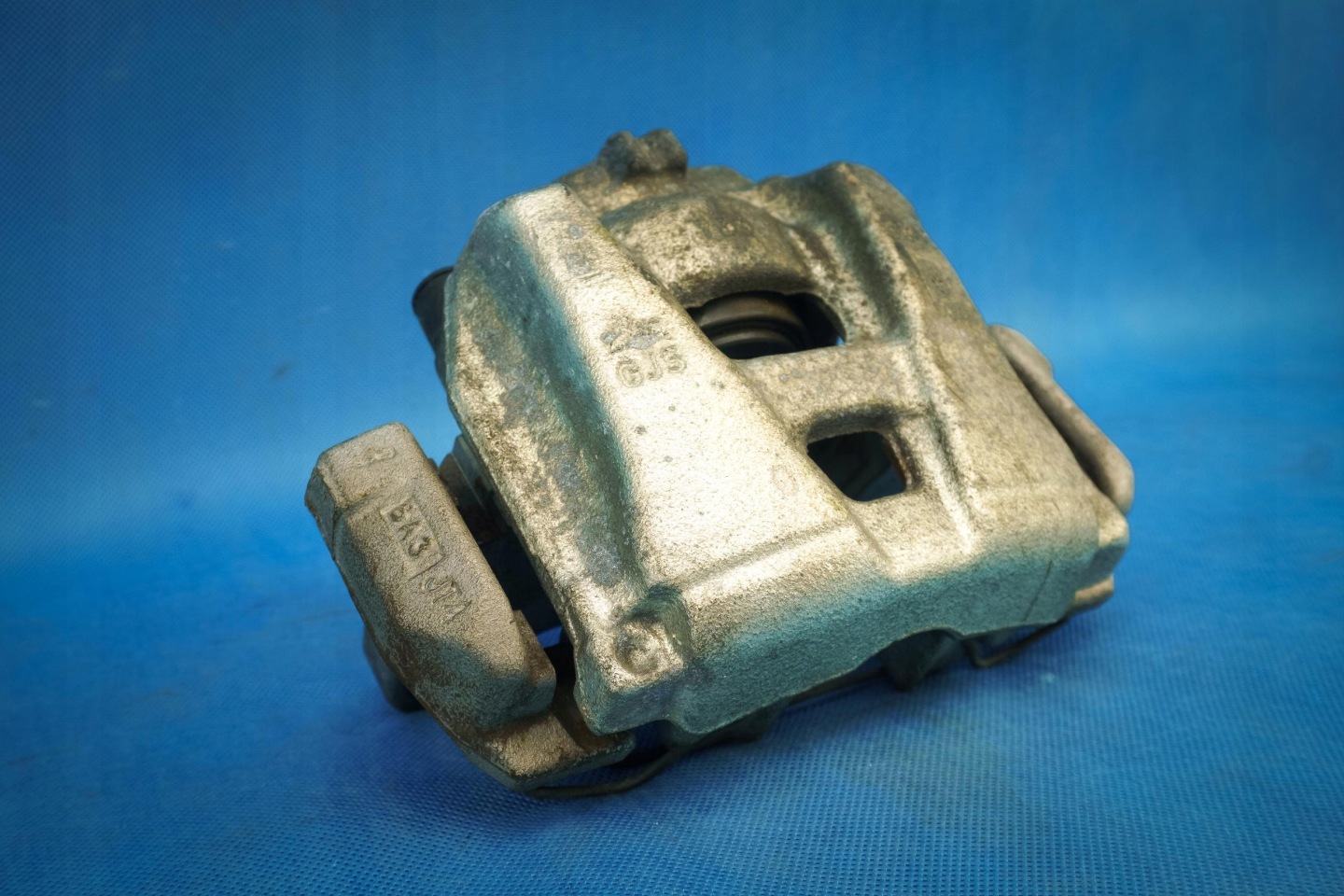 caliper brake front Audi A4 8K A5 8K0615106AB