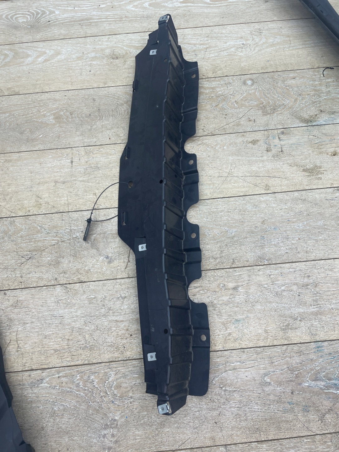other covers chassis BMW X4 (F26) 8057007 2015