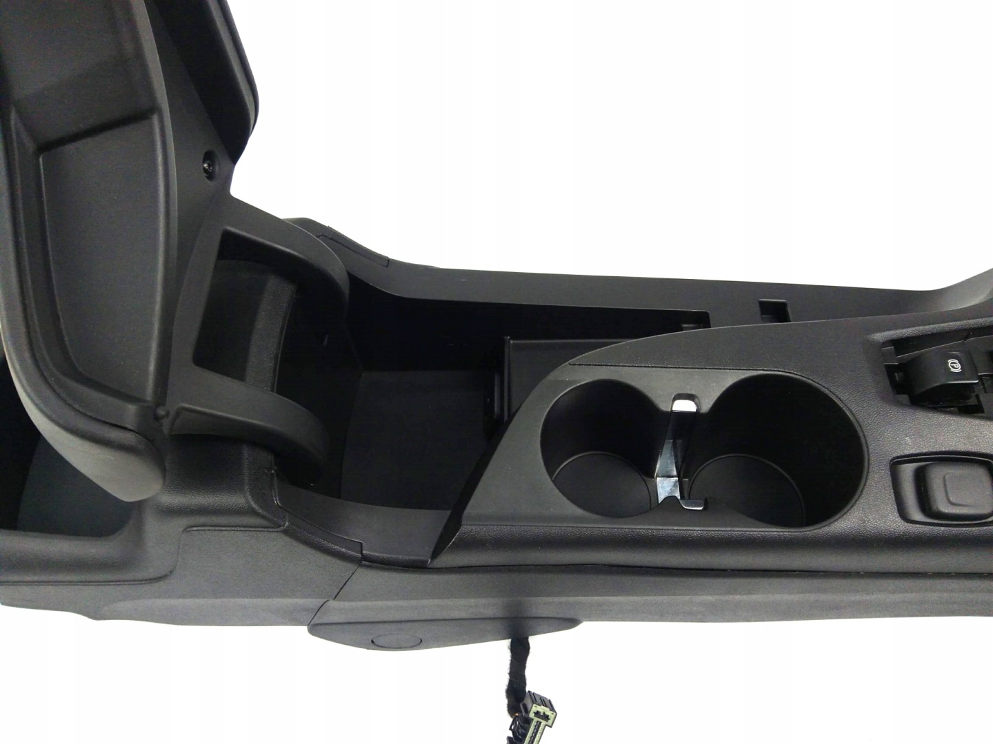Chevrolet Camaro SS armrest tunel central 2016-18
