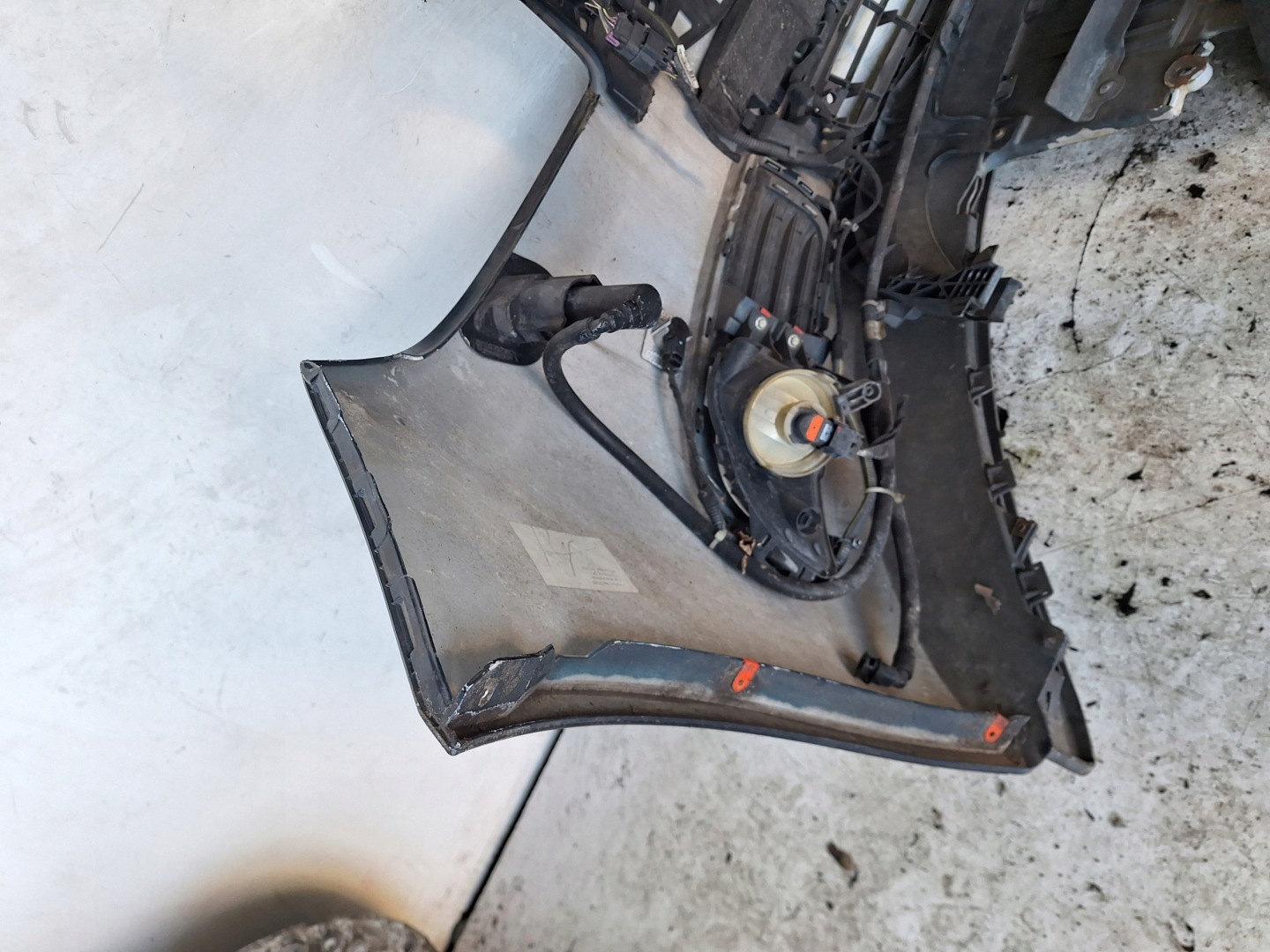 OPEL INSIGNIA A 08-13 bumper XENON + PDC
