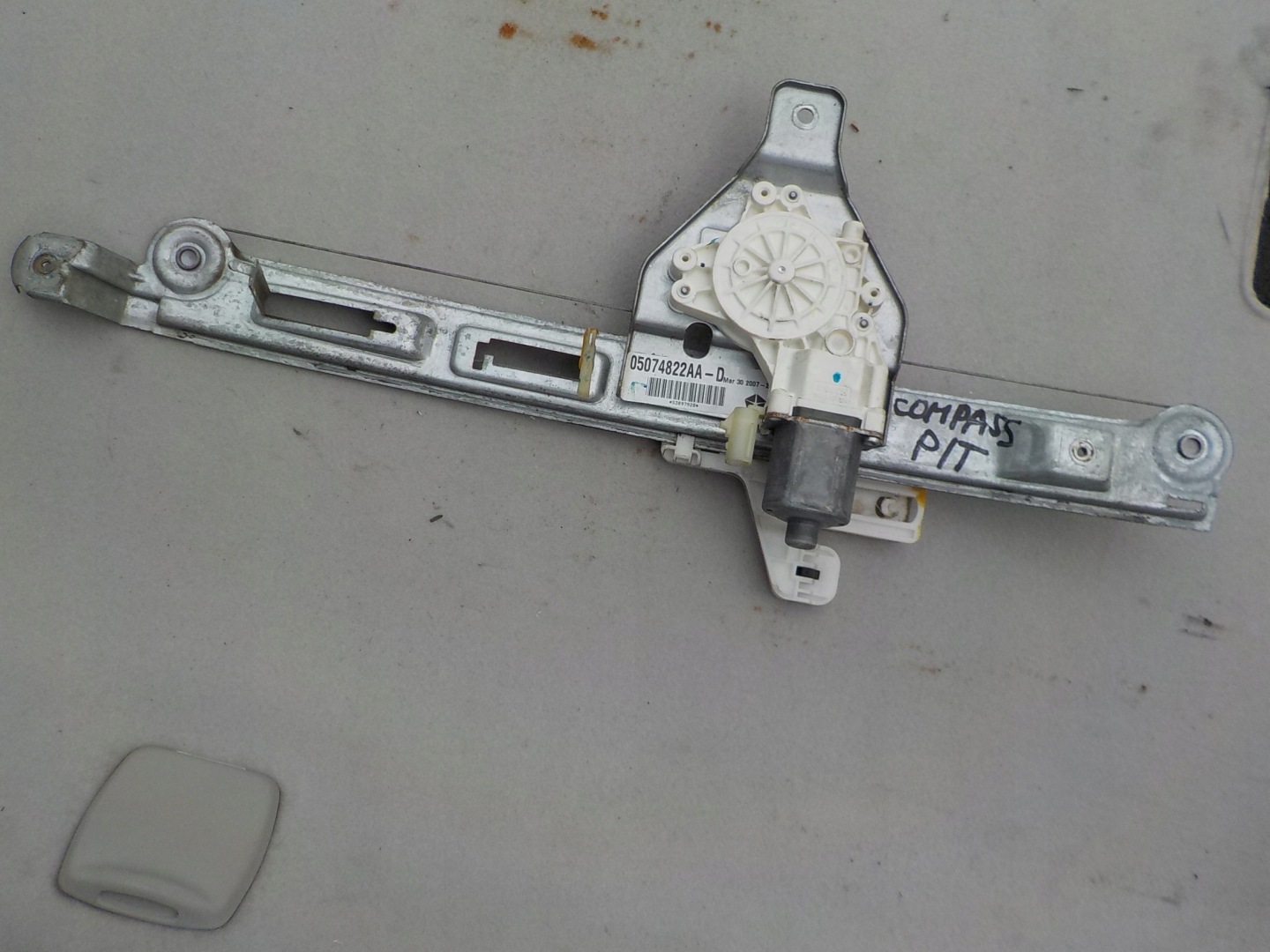 window regulator right rear part jeep compass and 2007r