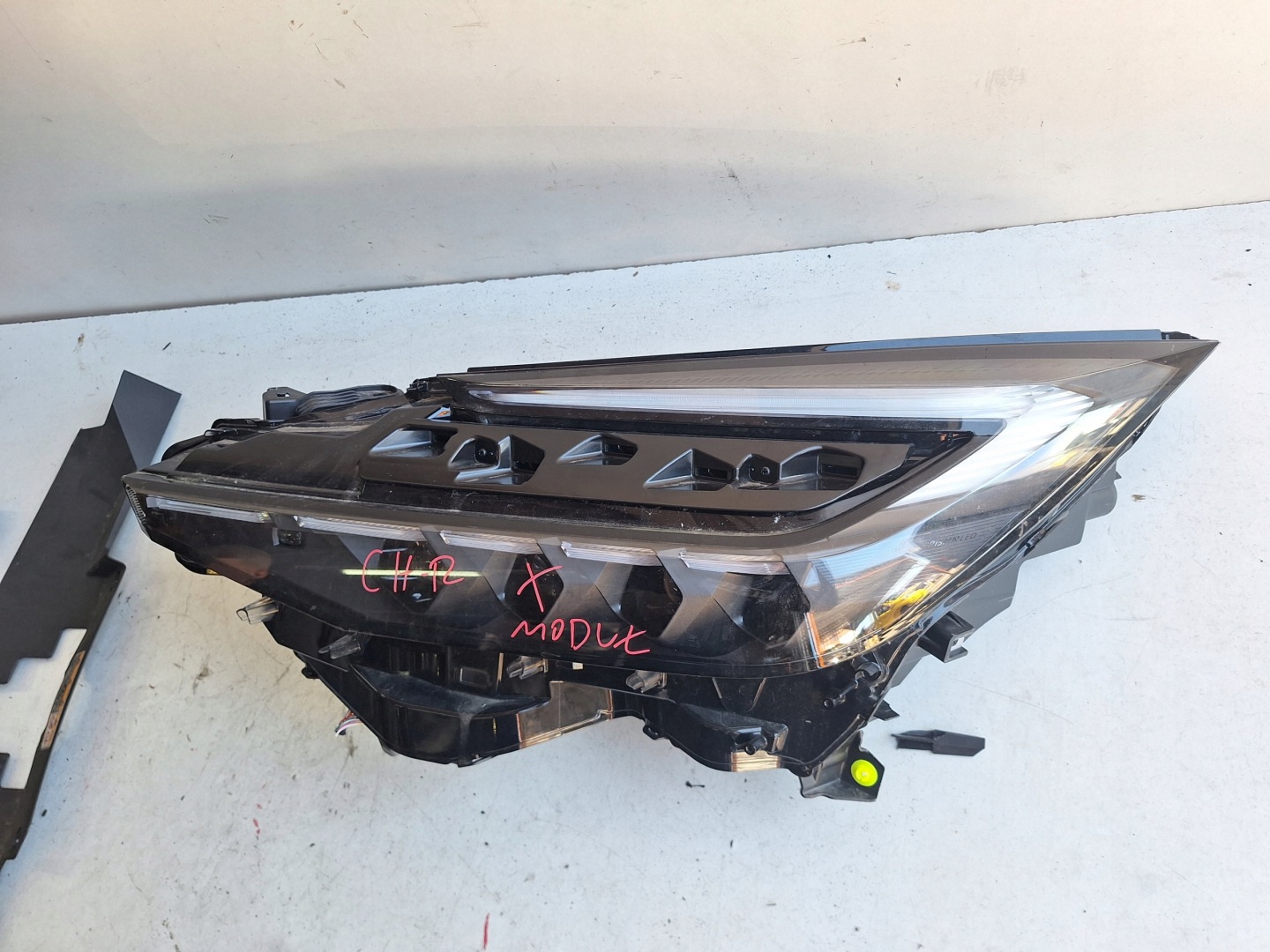 TOYOTA CH-R II 23-> light left FULL LED EU 88L