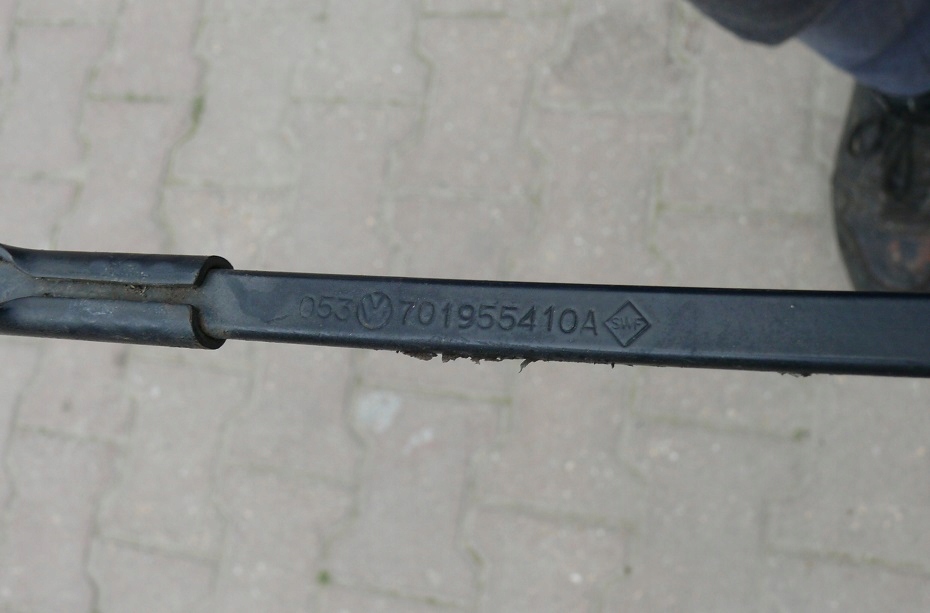 wiper arm right right front VW TRANSPORTER IV T4 701955410A