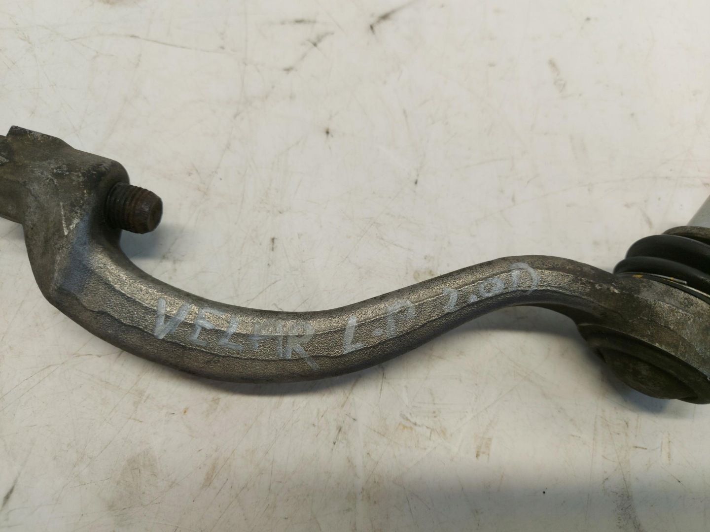 Range Rover VELAR L560 2.0d 2021r bar of steering left pipe end left