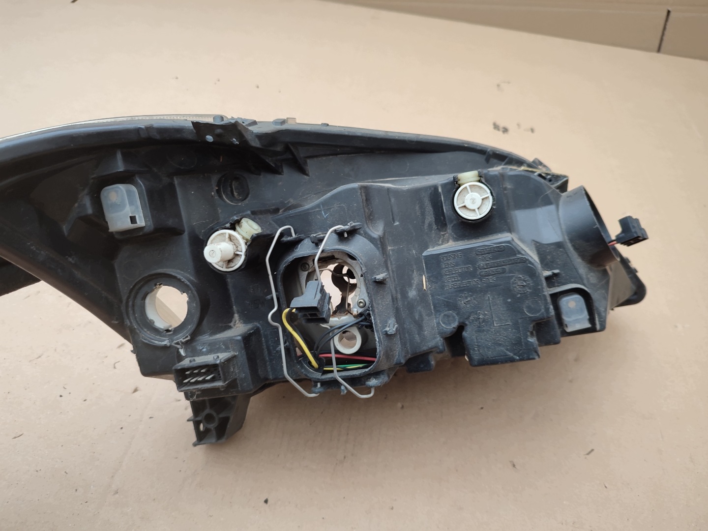 light left front left front Toyota Corolla E120 E130 81170-02150