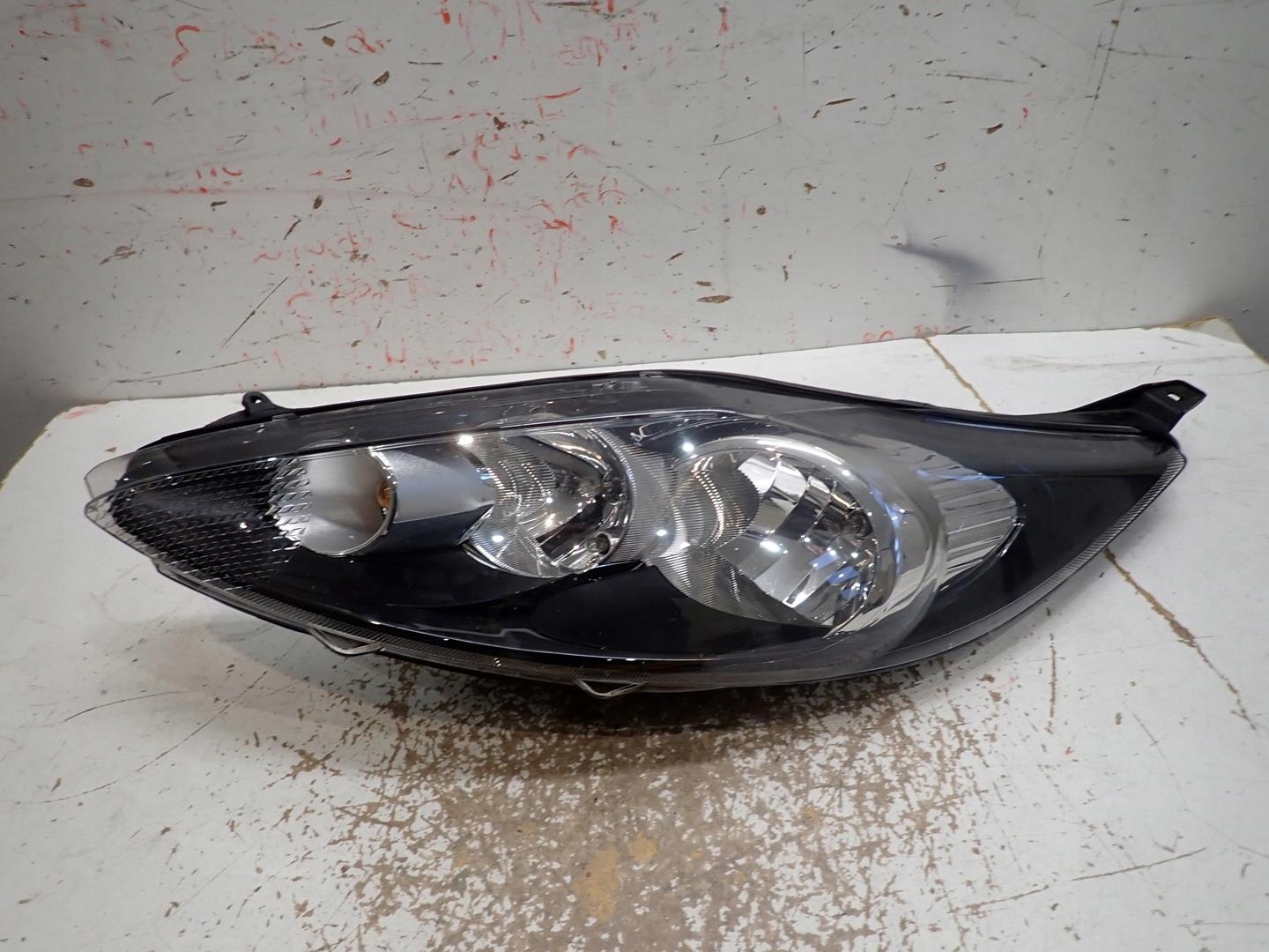 light front front left FORD FIESTA MK7 2008-2013