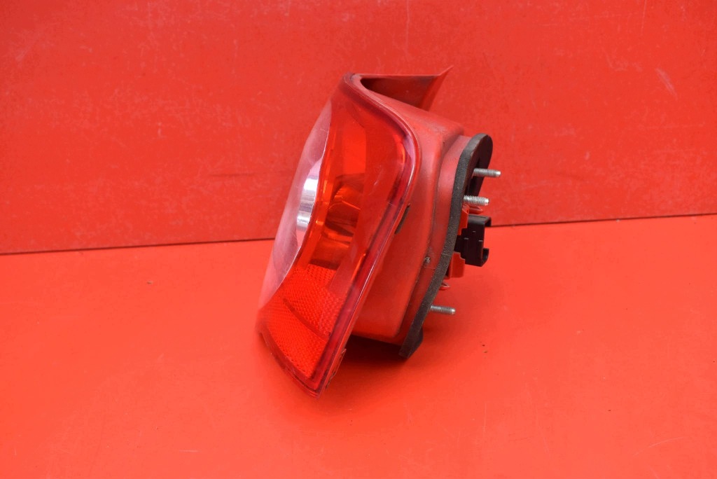 light right rear part rear 3C5945096C VW PASSAT B6 sedan 05-10