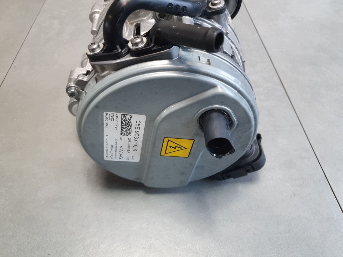 Audi A3 8Y alternator 05E903019K