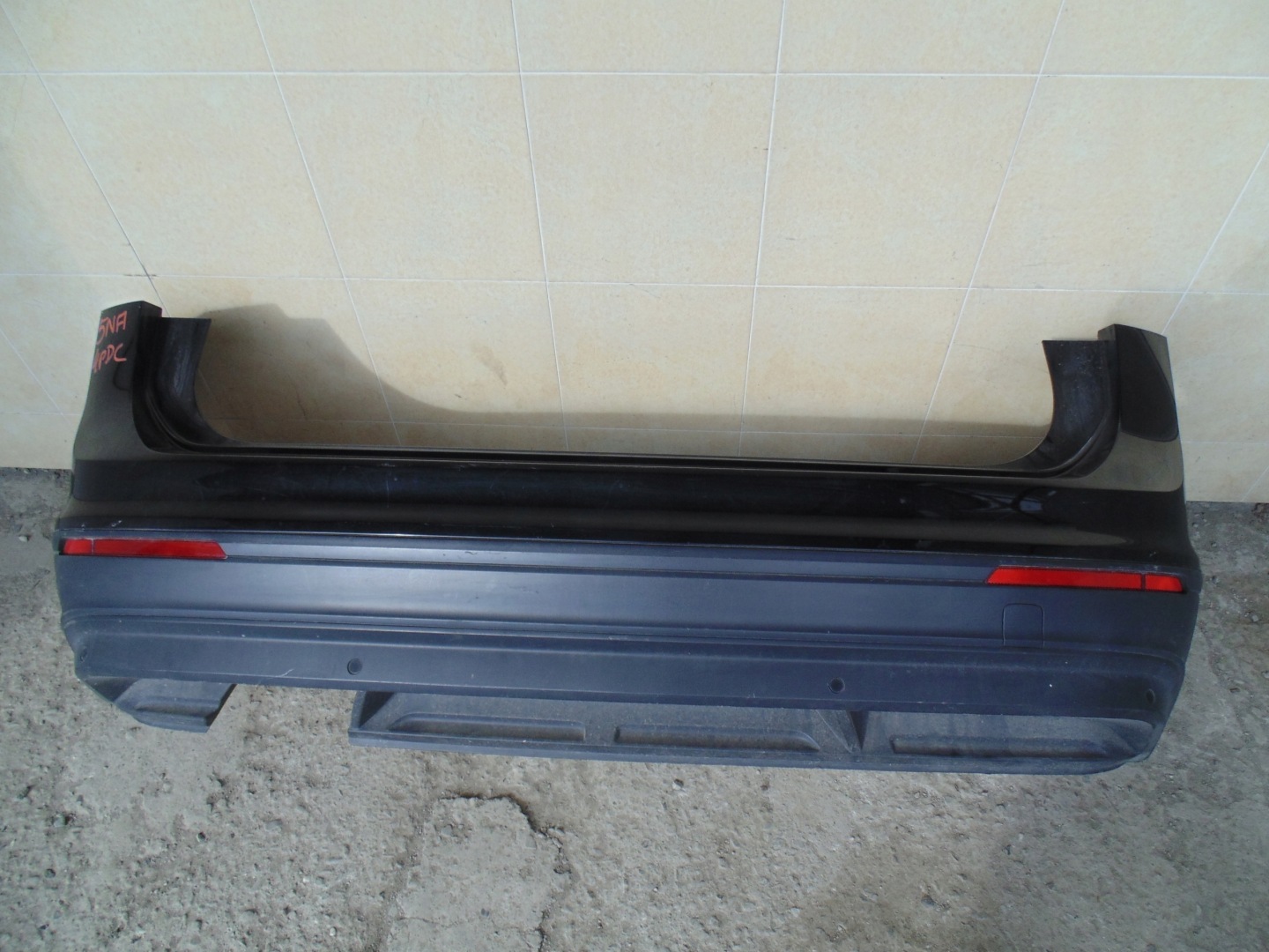 bumper rear complete 4PDC VW TIGUAN 5NA 2018 R.