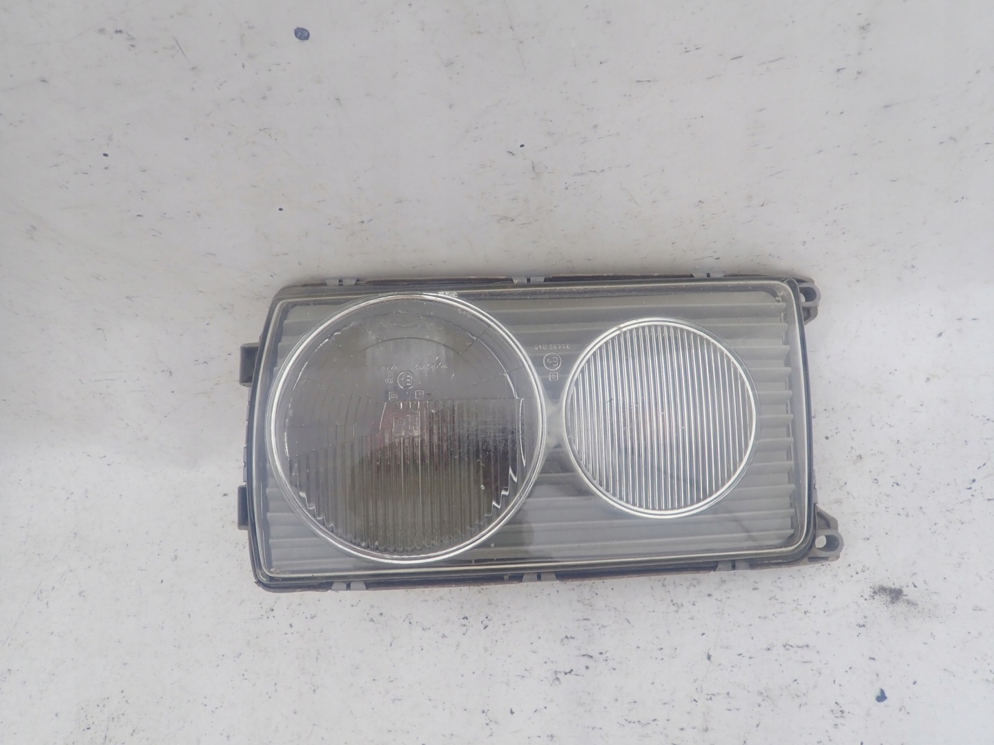 MERCEDES W123 light right front front