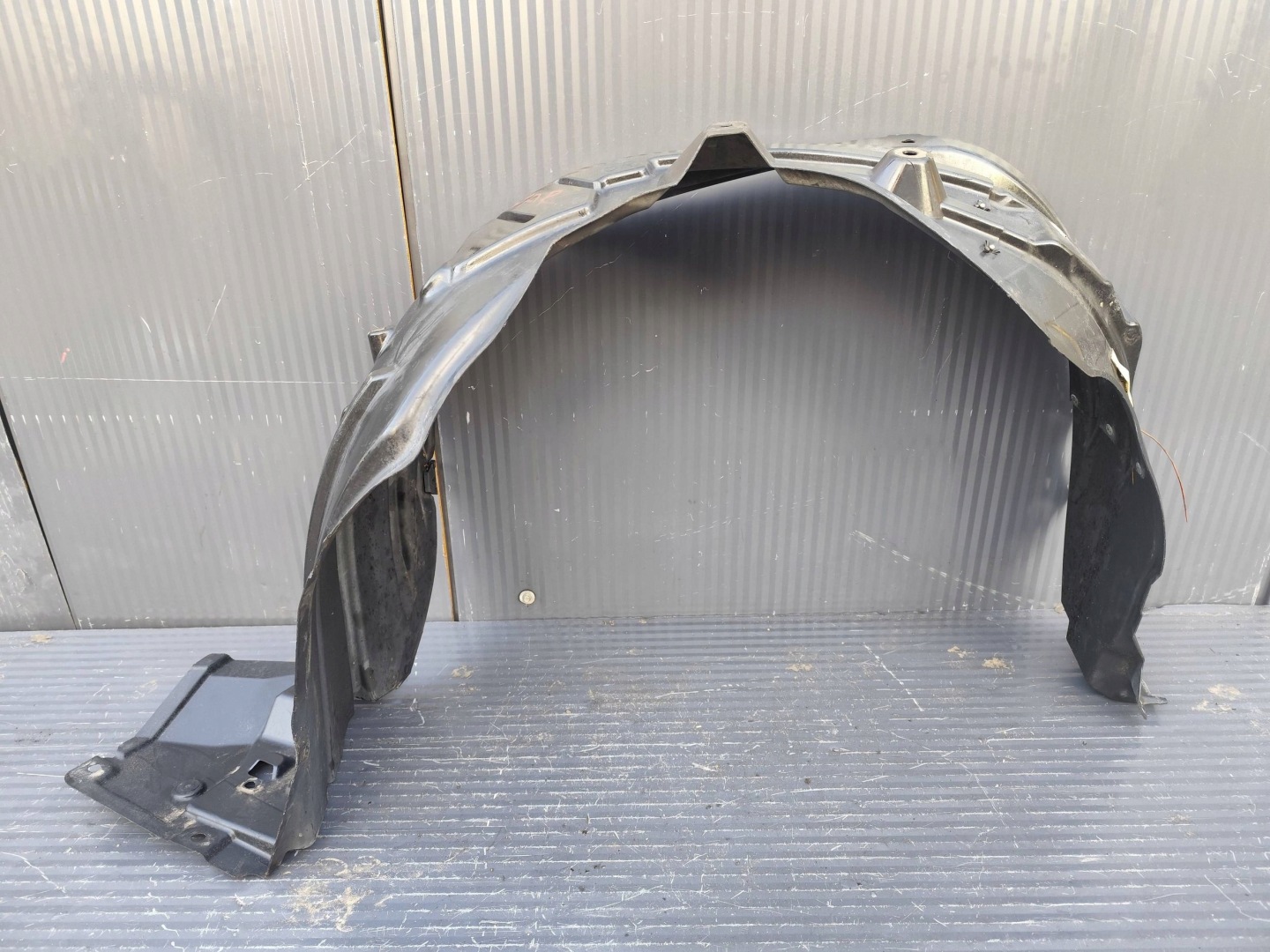 TOYOTA YARIS CROSS mudguard front right 538750D420