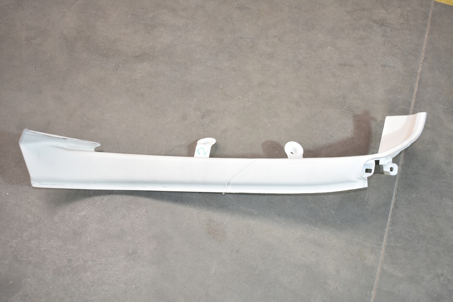 IDEALNA cover left leather BIALA BMW G70 1