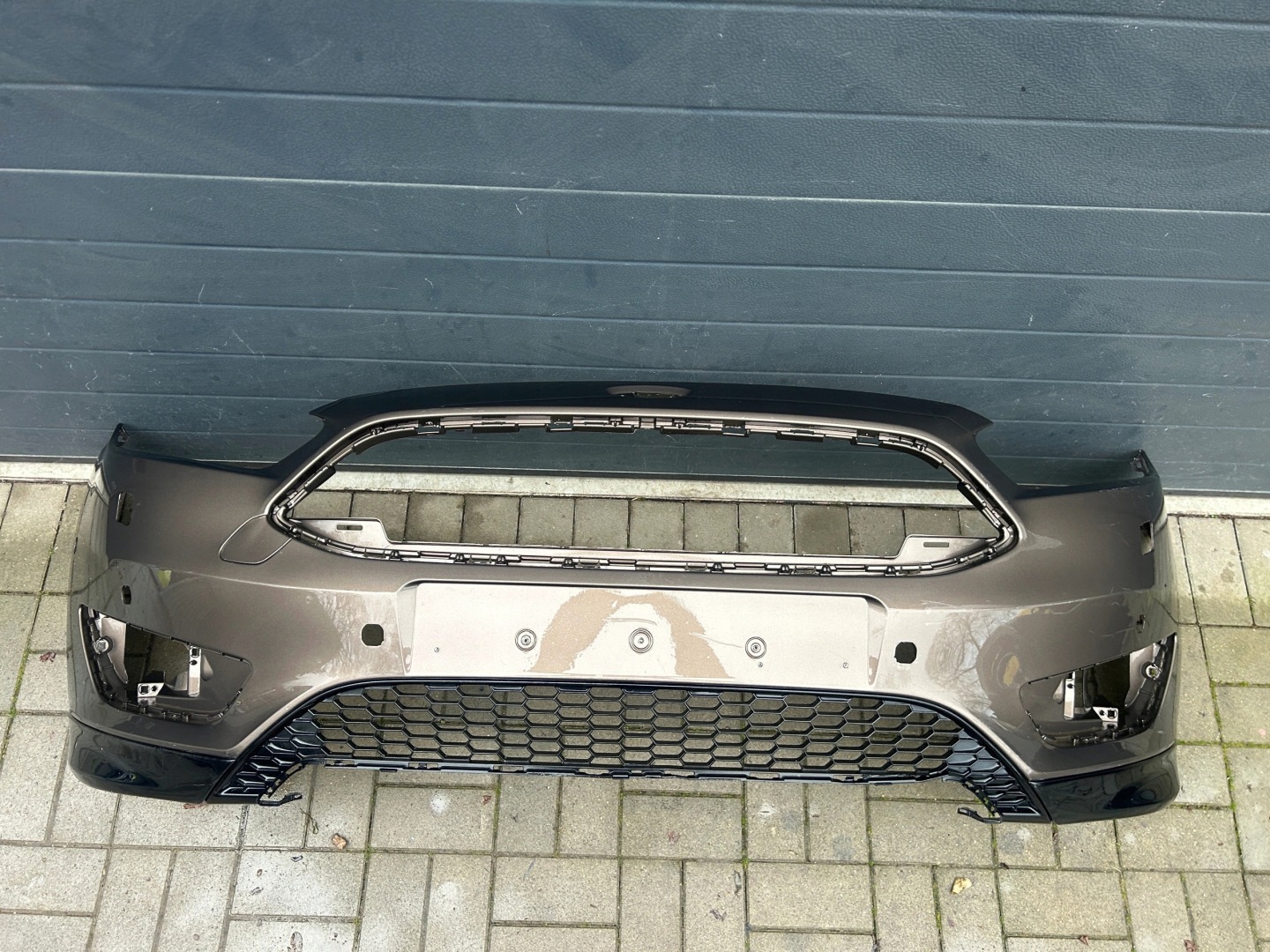 FORD FOCUSK MK3 MK 3 14- ST LINE NÁRAZNÍK PREDOK PREDNÝ