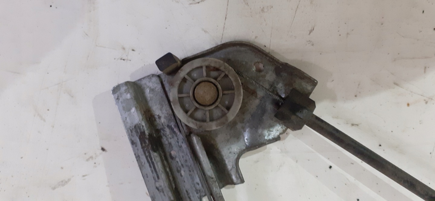 window regulator front left SEAT INCA 96