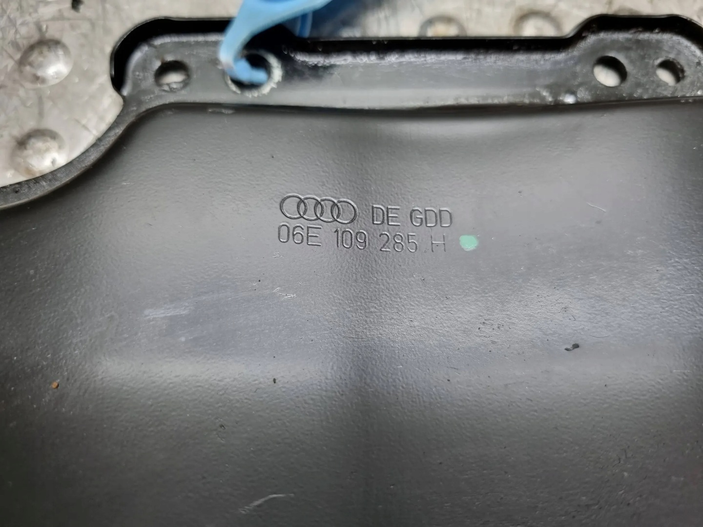 BOÎTE COUVERCLE DE LA DISTRIBUTION 06E109285H AUDI A4 A6 A8 Q7 3.0 TFSI