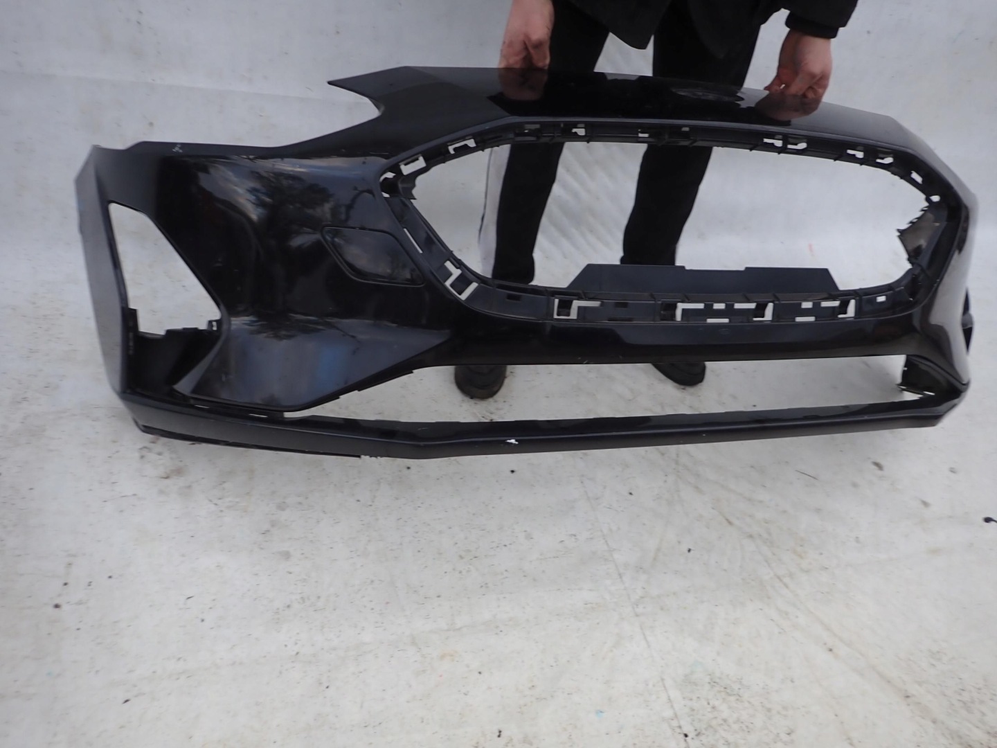 FORD FOCUS IV 4 MK4 18- bumper front front PDC