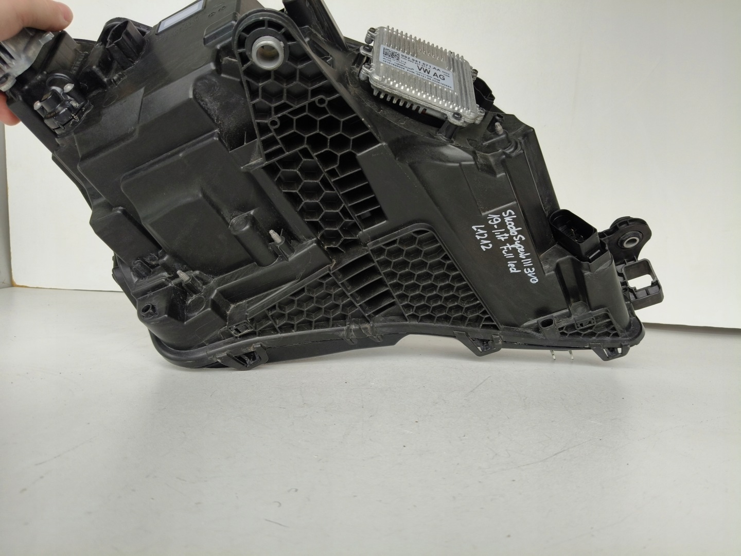 light left REFLEKTOR SKODA SUPERB III 3 3V 3V0 19- LIFT FULL LED