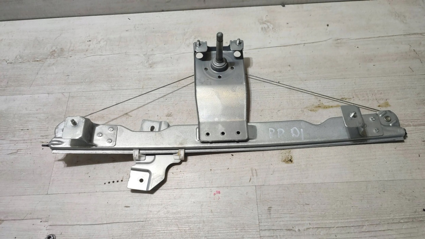 Dacia Duster and 16r 1.6b front side right mechanism windows