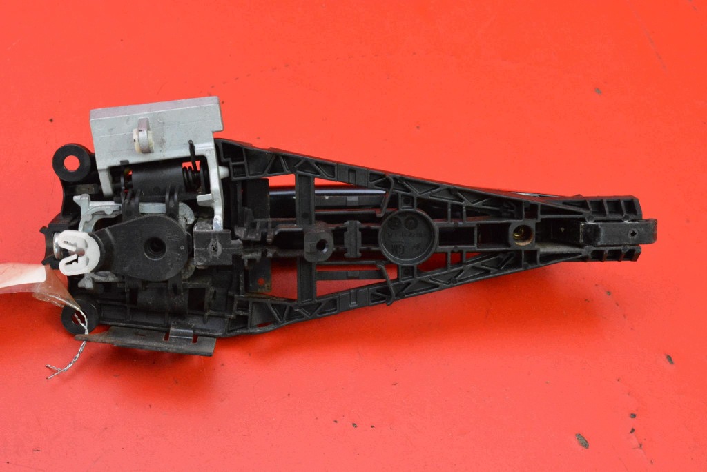 handle left front front Z20R OPEL ASTRA 4 IV J 5D HB 09-12