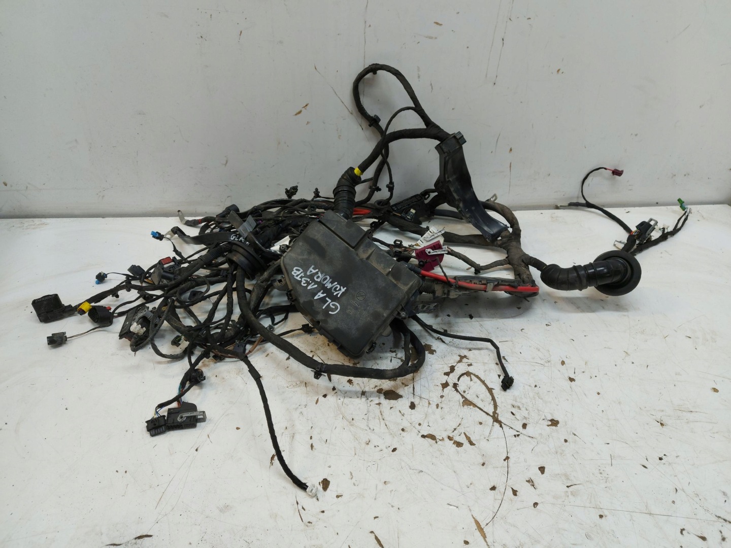 Mercedes GLA II H247 bundle wiring komory 1.3H