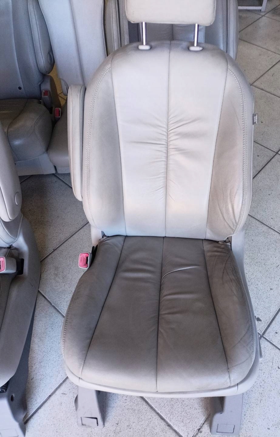 Sitze / Sitz / Komplet Toyota Sienna 3 2011
