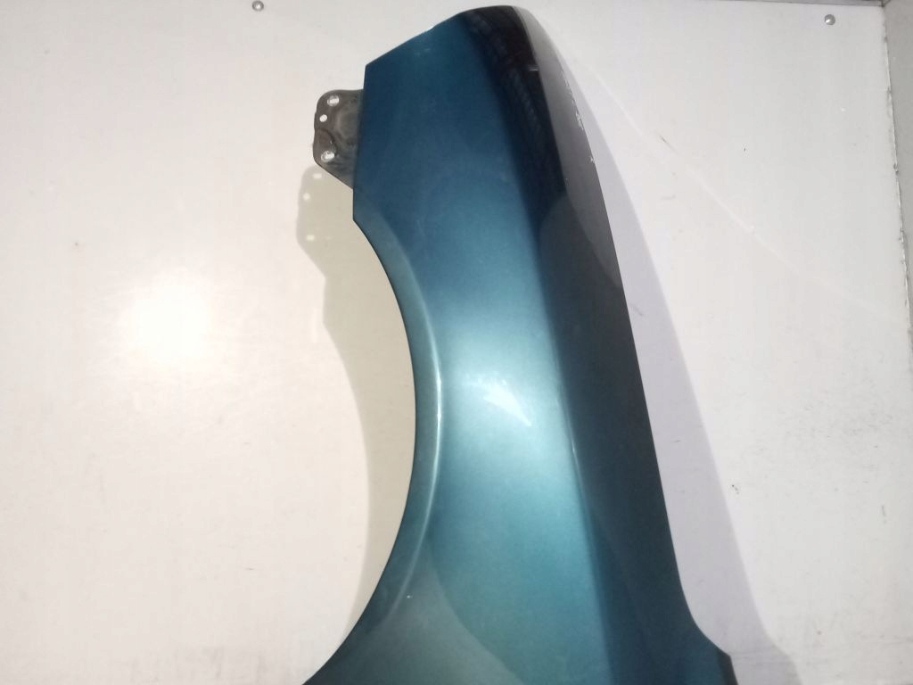 Skoda Octavia II 2 fender left 9598