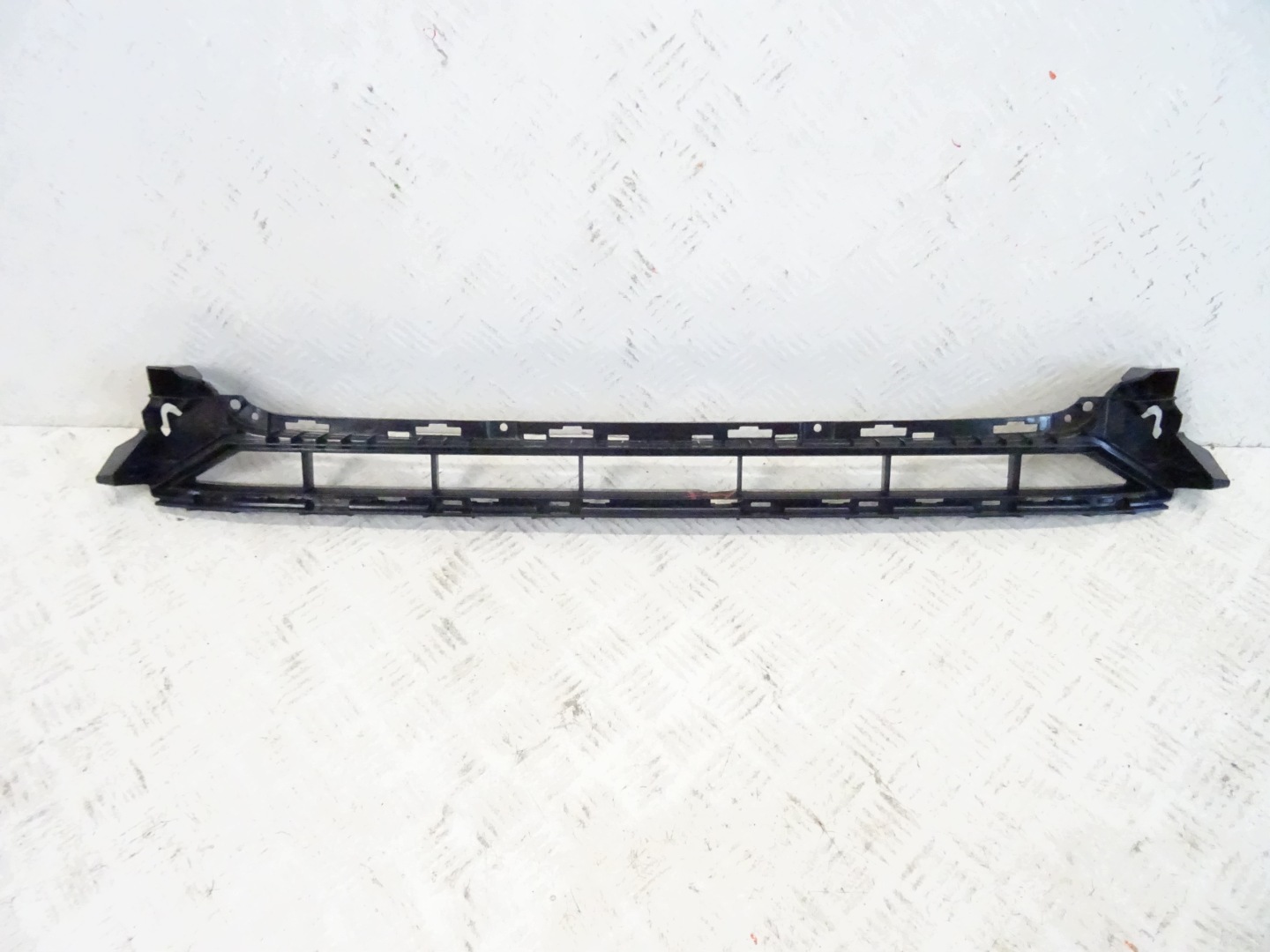 grid of a bumper front AUDI A6 C7 LIFT S-LINE 4G0807683C