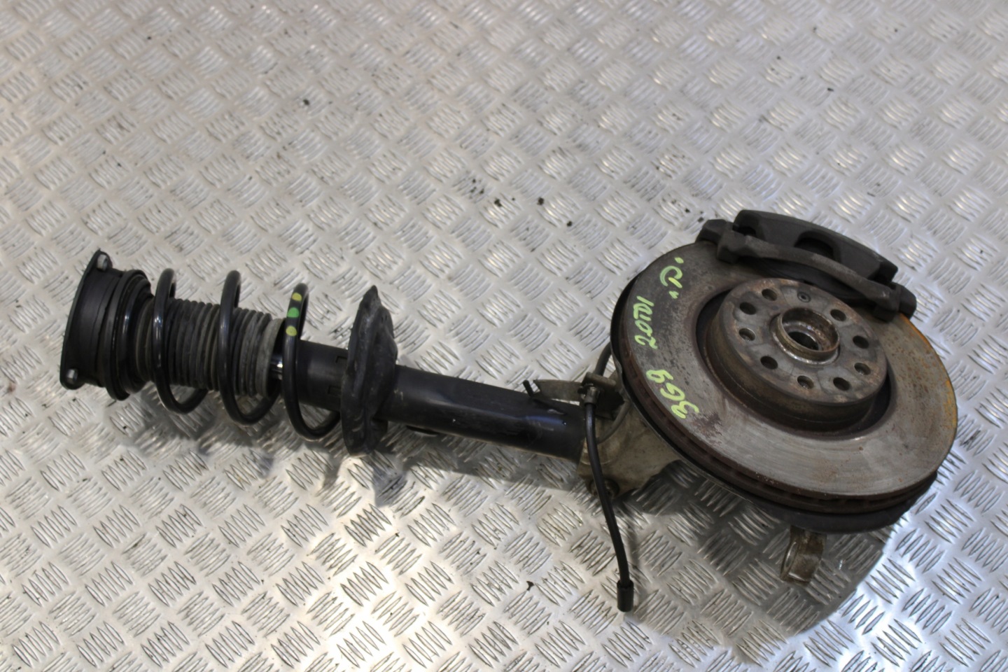 swing McPherson shock absorber right front 5Q0407258A VW PASSAT B8 3G0 3G9