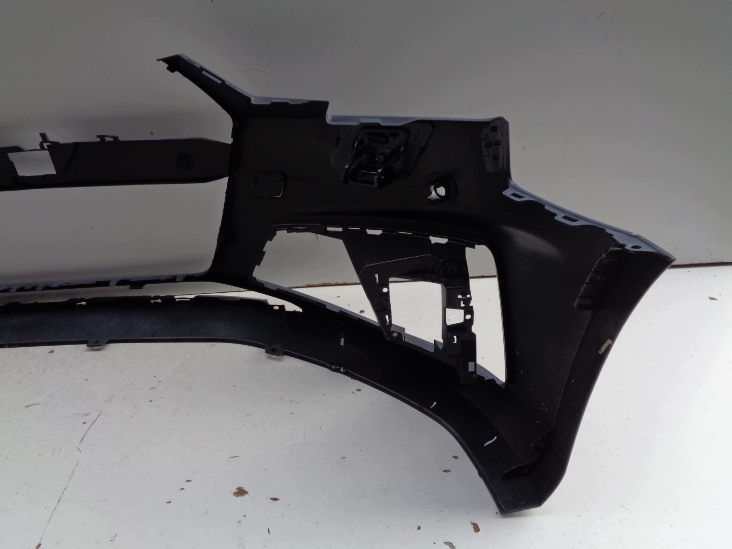 NO-WY-- front bumper AUDI A4 B9 8W 8W0 S-LINE COMPETITION plus 53916