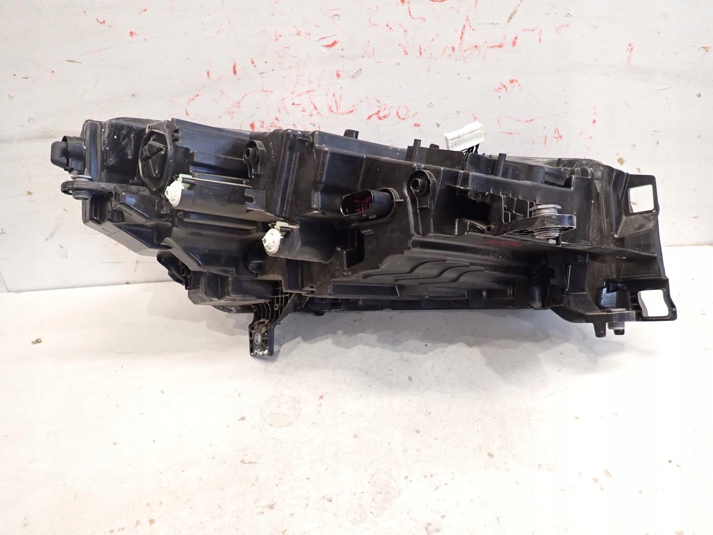 light front front left SKODA ENYAQ 2021- FULL LED 5LB941015