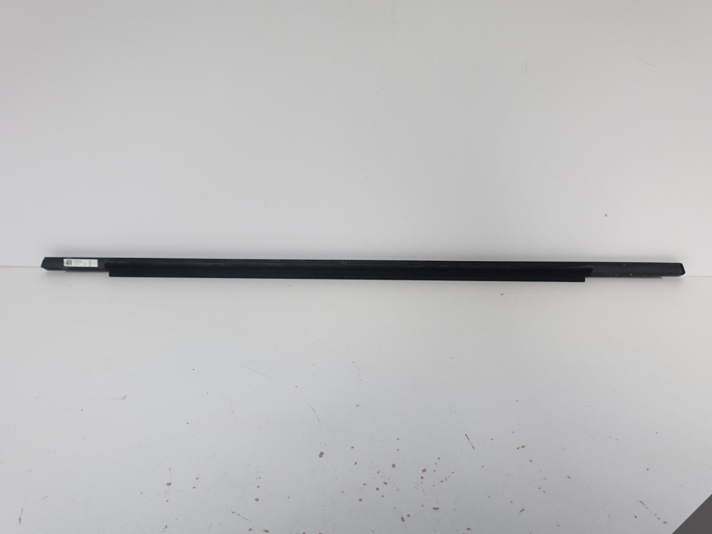 AUDI A3 S3 8Y0 moulding dust door right rear part
