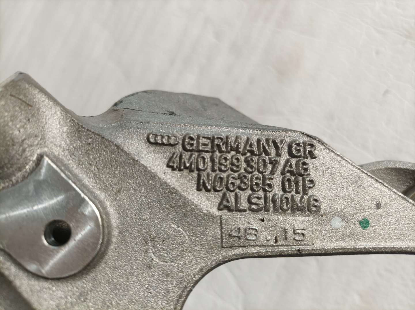 AUDI S4 B9 holder engine mount 4M0199307AG
