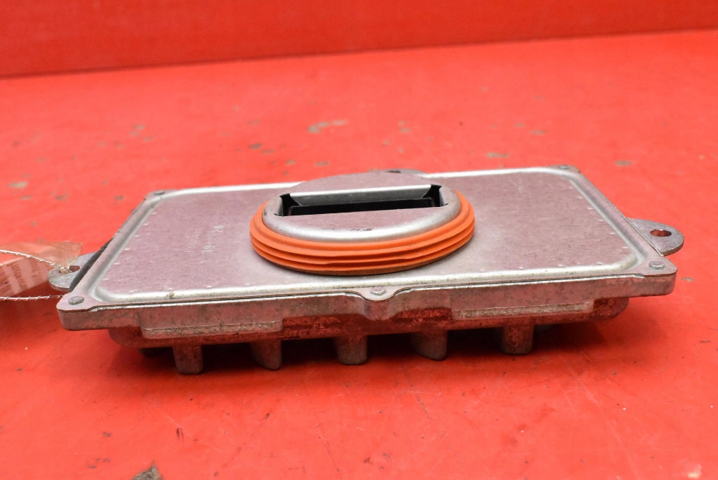 control unit module LED left L90125449 PEUGEOT 5008 2 II LIFT 20-21