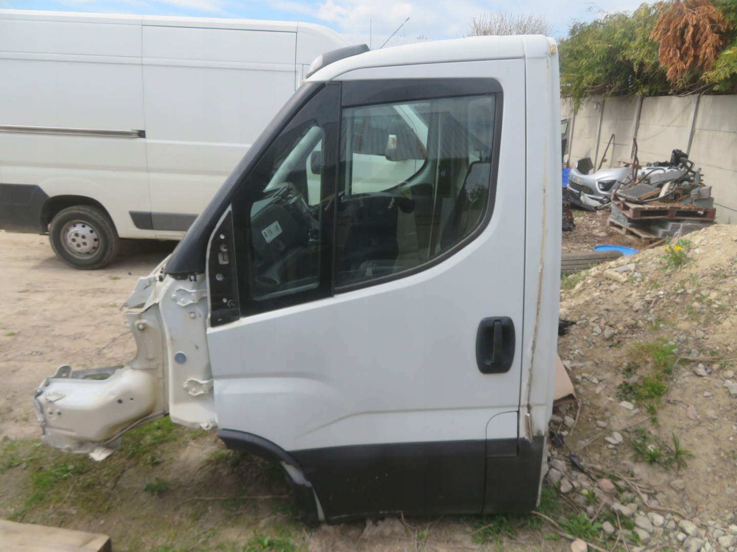 KABINA IVECO DAILY 21R