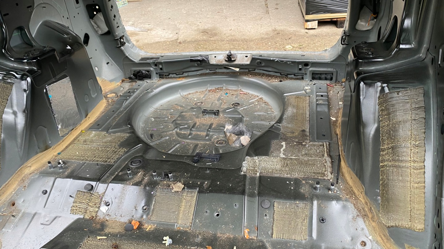 FORD KUGA MK2 rear panel floor boot sump FD 12