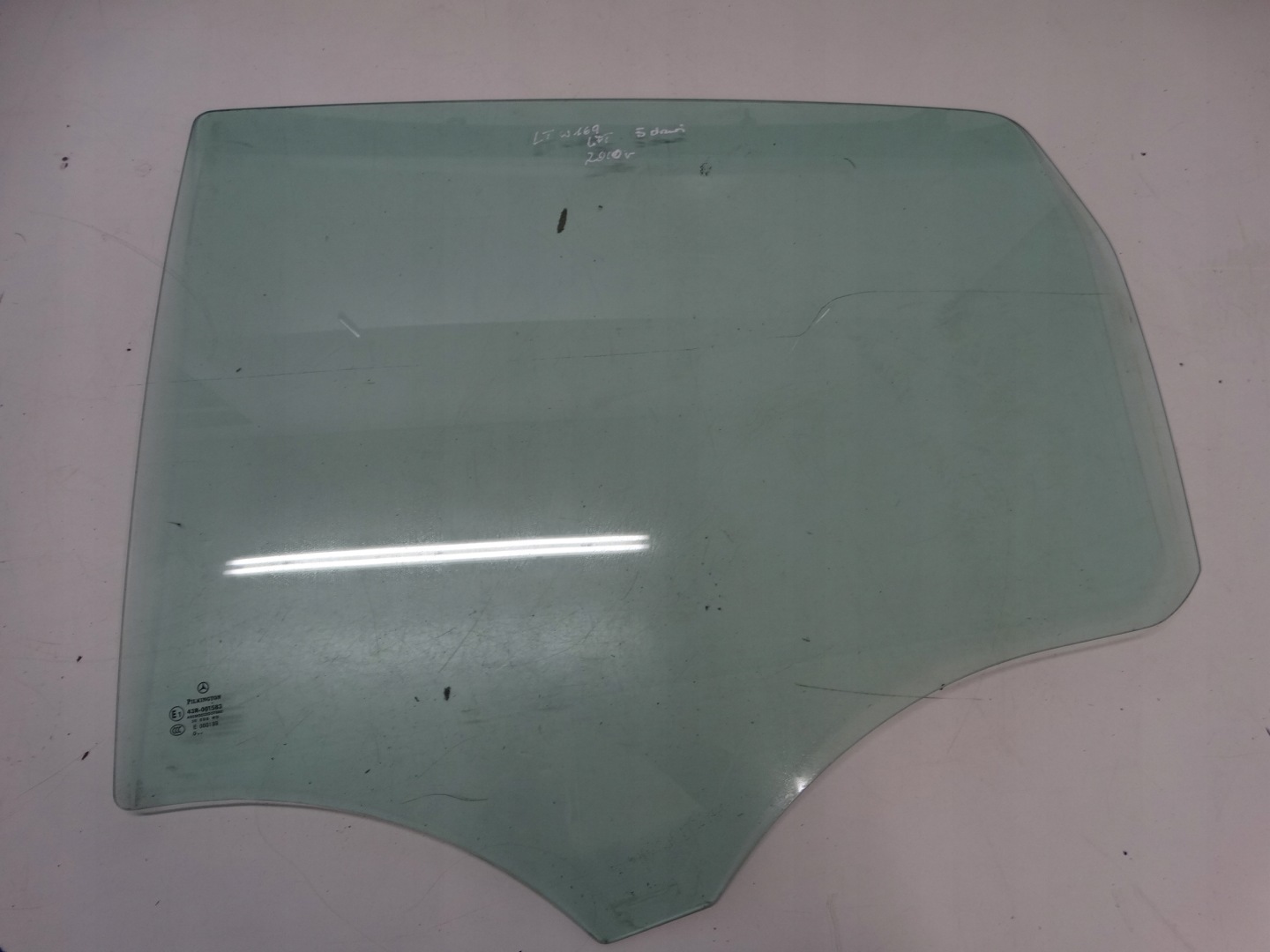 window door left rear part MERCEDES W169 LIFT 43R-001583
