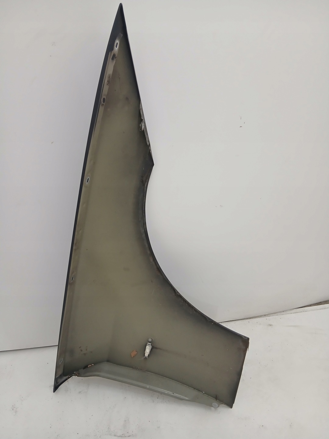 fender left front front BMW E90 E91 BLACK SAPPHIRE