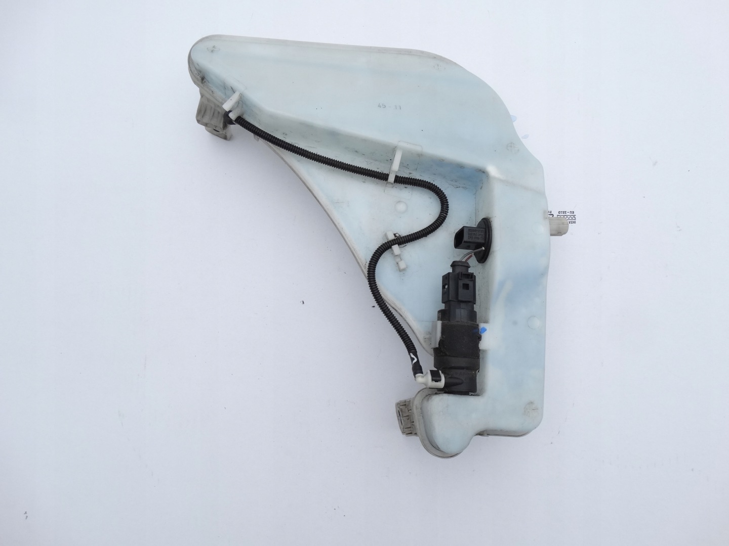 AUDI A6 C7 A7 SKODA OCTAVIA III washer fluid tank pump original
