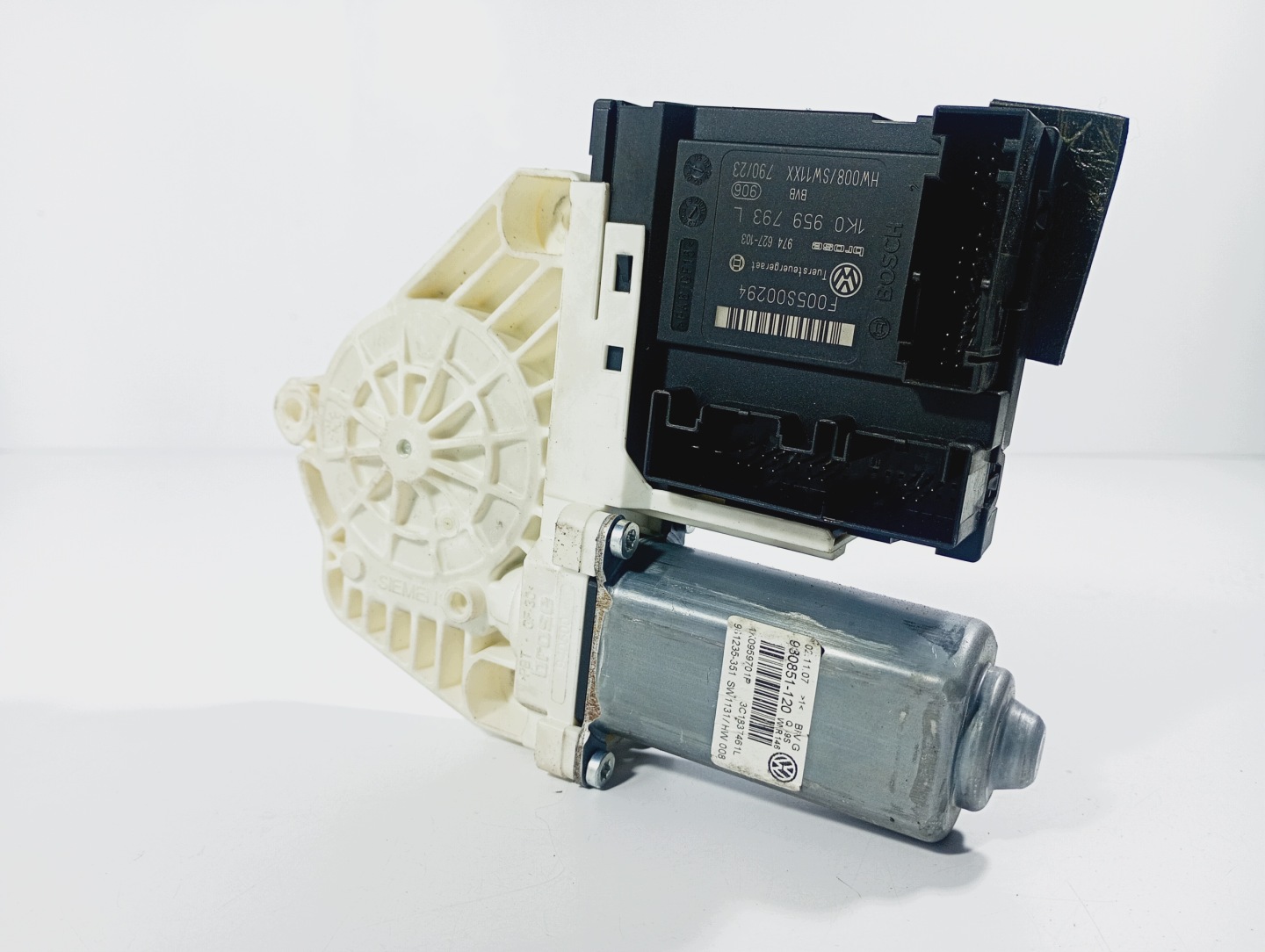 mini motor windows left front OE 1K0959701P VW Passat B6 05-10