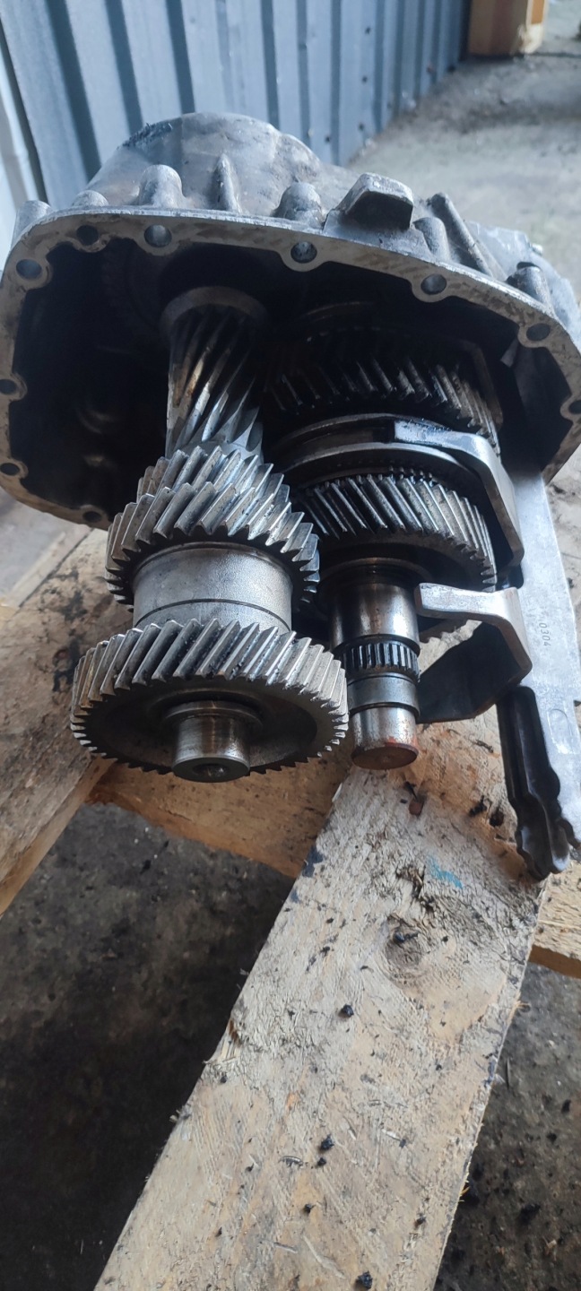 gearbox, inner wheels zebate Mercedes crafter A9042610803