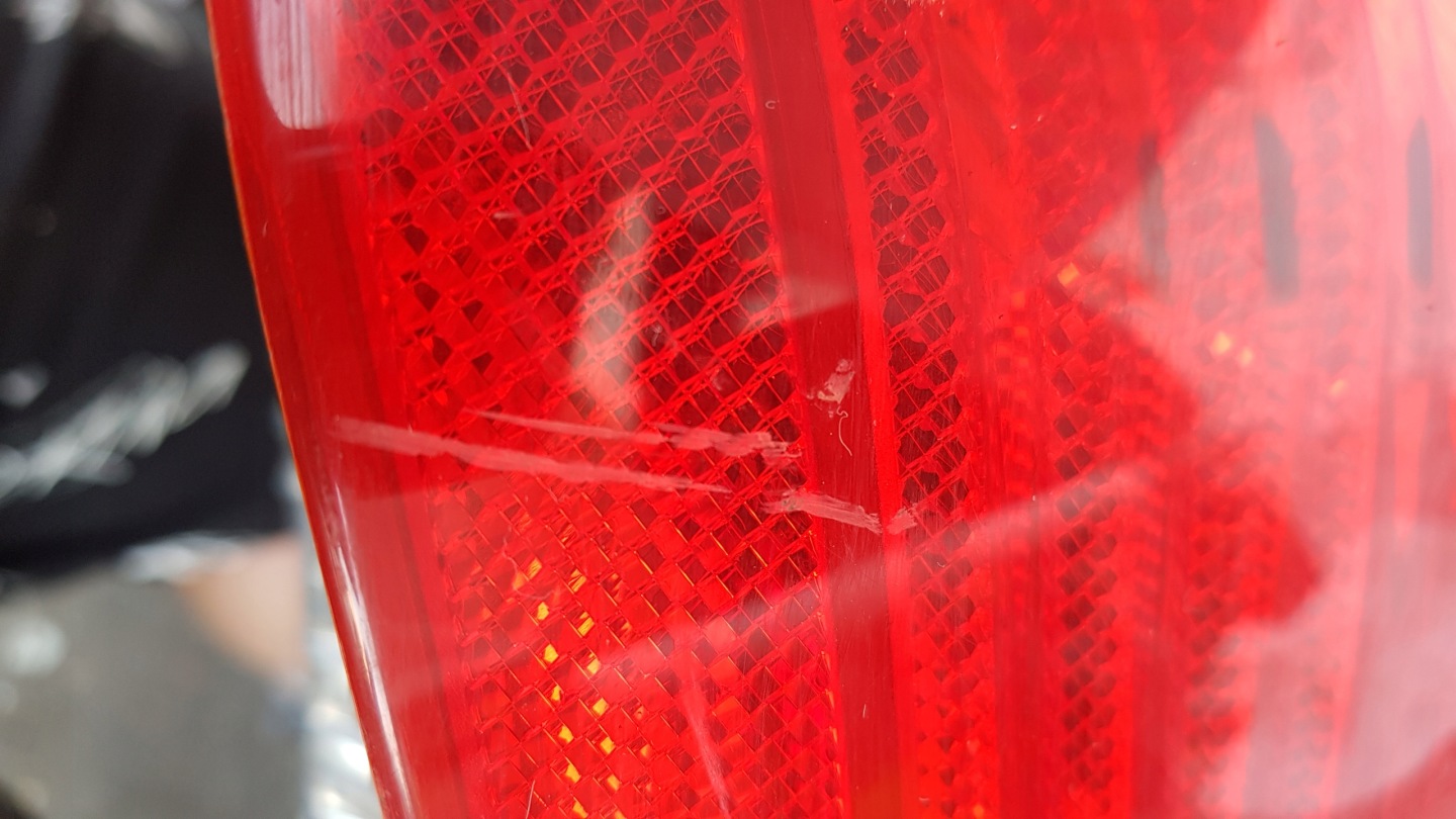 BMW E46 sedan light right rear part