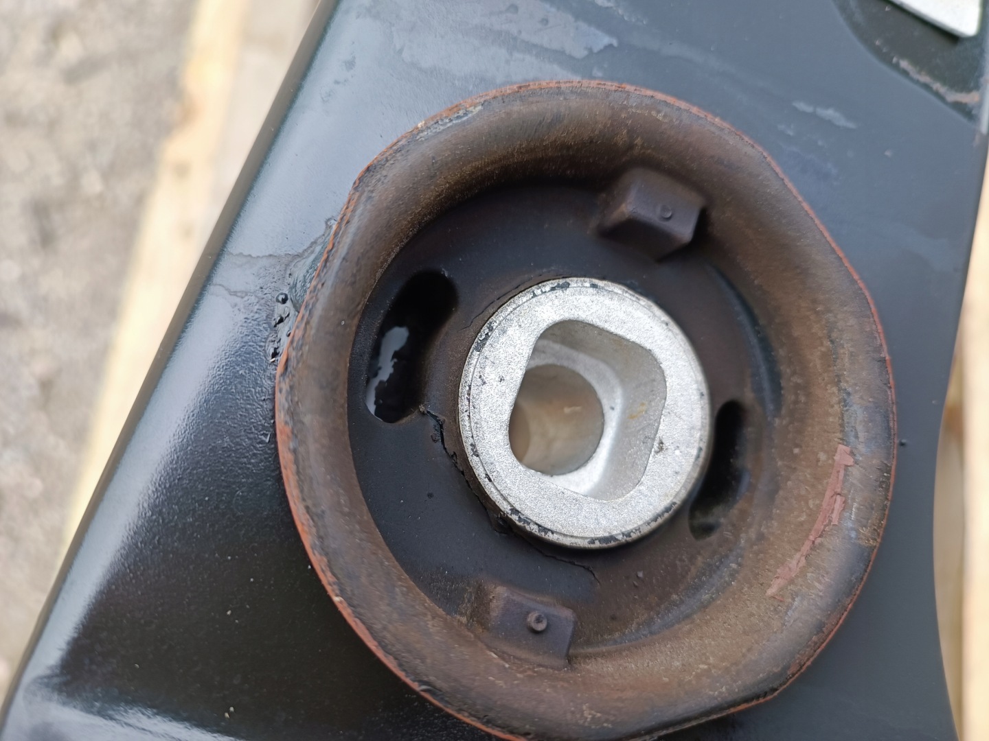 axle beam subframe sider rear part Ford Mustang VI 2015