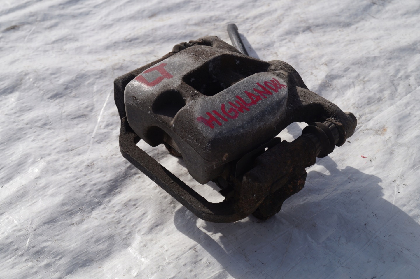 caliper rear part left TOYOTA HIGHLANDER II 2 3.5 V6
