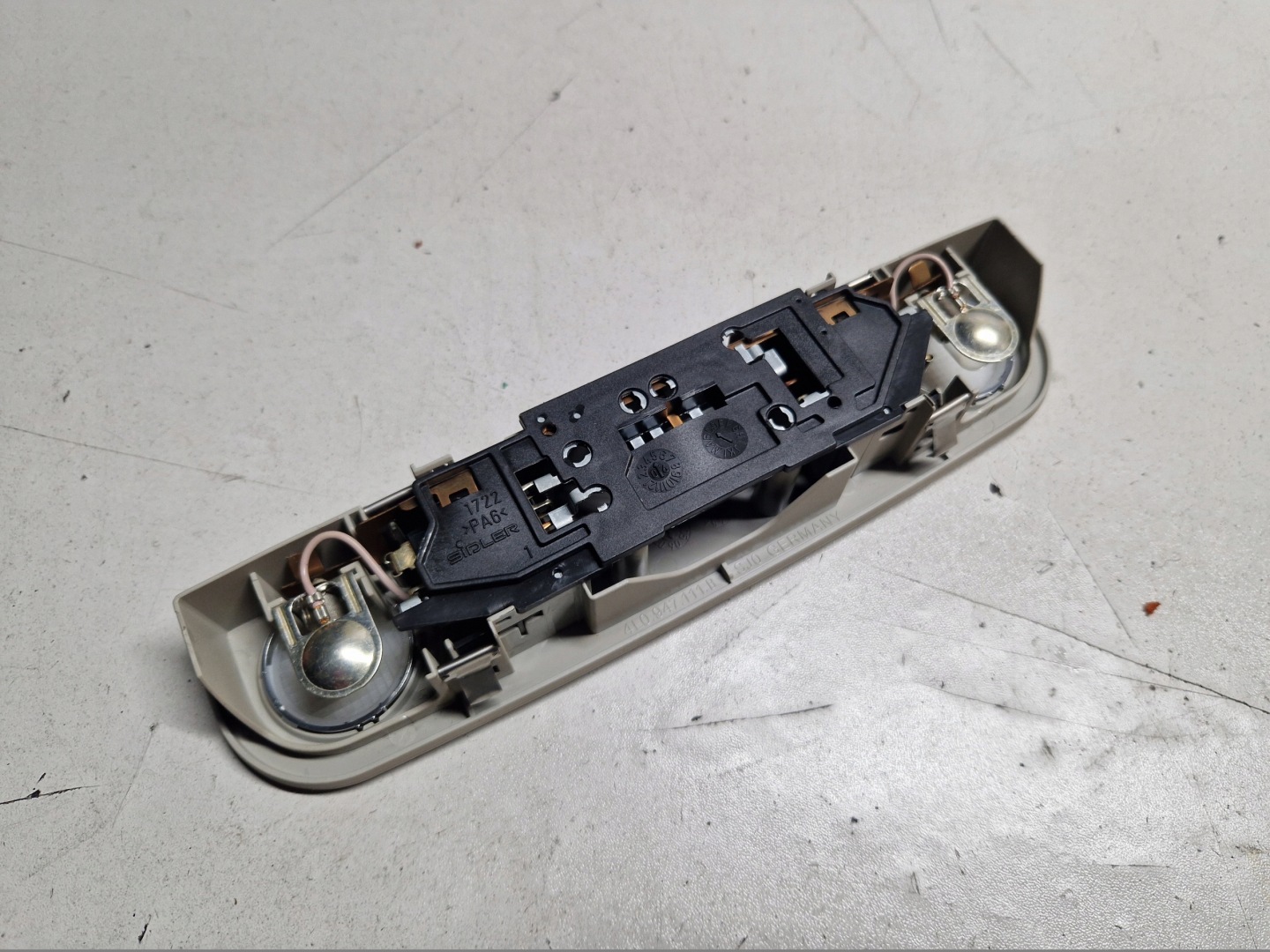 AUDI A6 C6 A6C6 feu de toit éclairage 4L0947111B