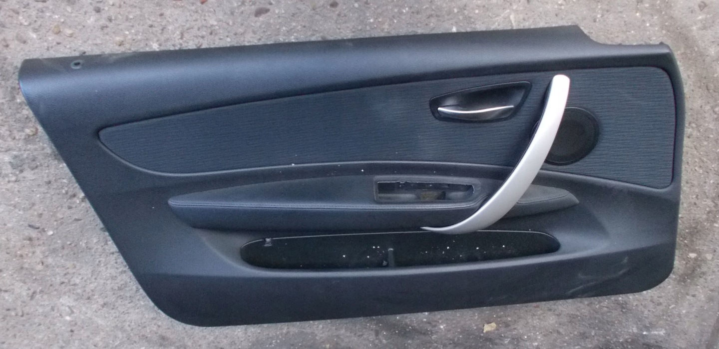 BMW E88 11R side door left front 3D