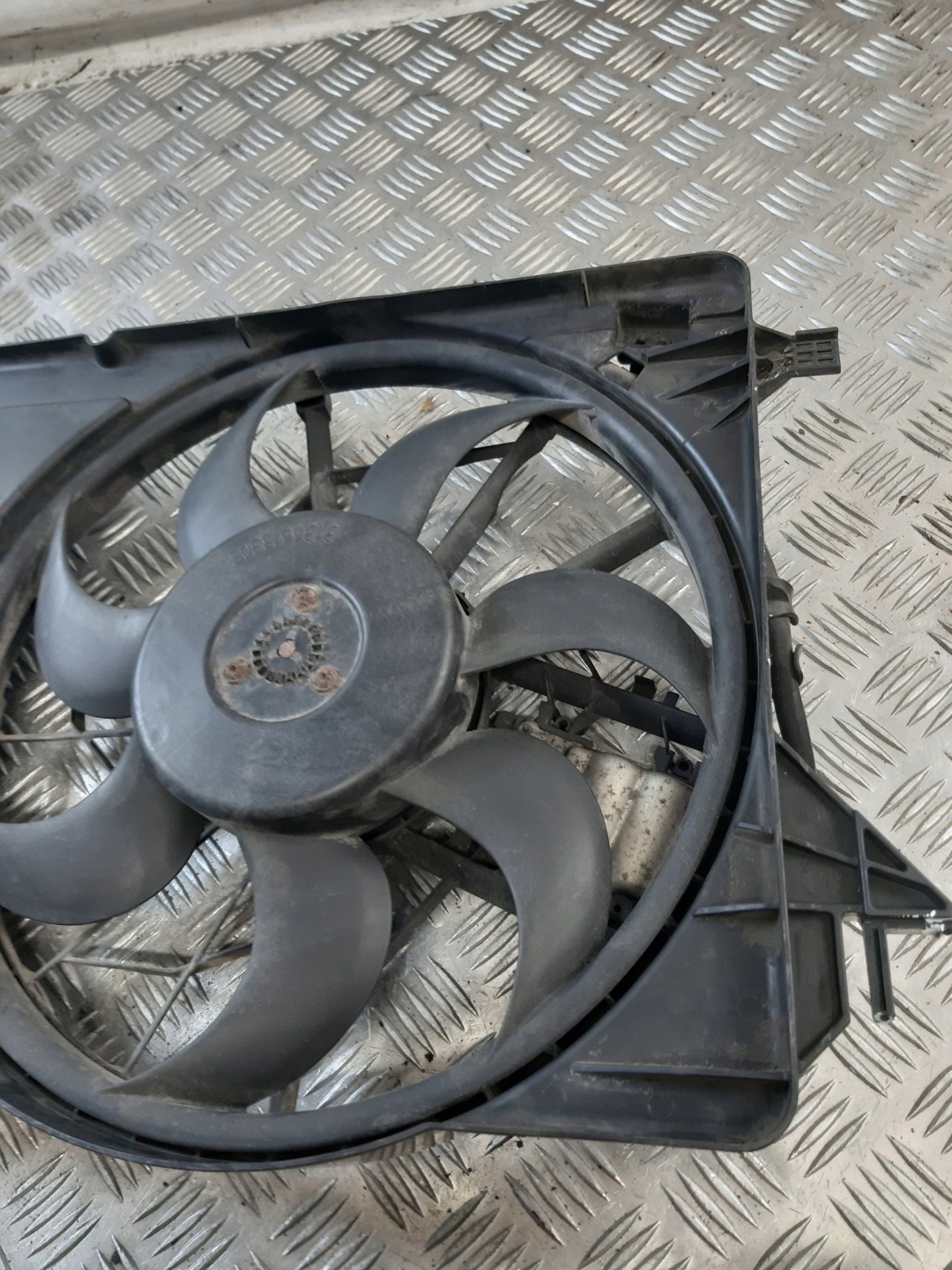 ventilátor chladiče 1137328148 FORD FOCUS C-MAX 2.0 B