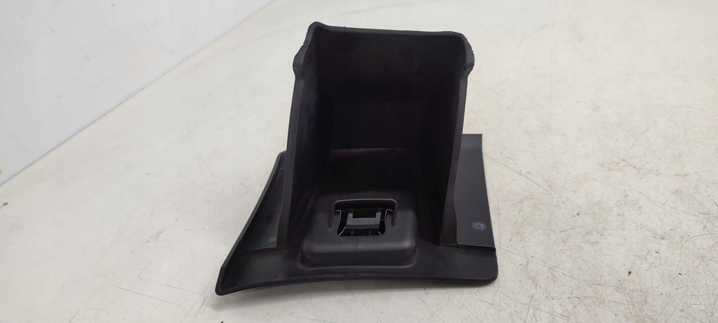 passenger compartment driver´s below steering wheel, Opel Zafira C 1,4T 16V