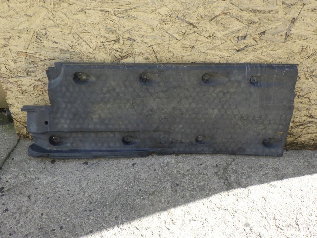 VW PASSAT B6 B7 KOMBI cover chassis left