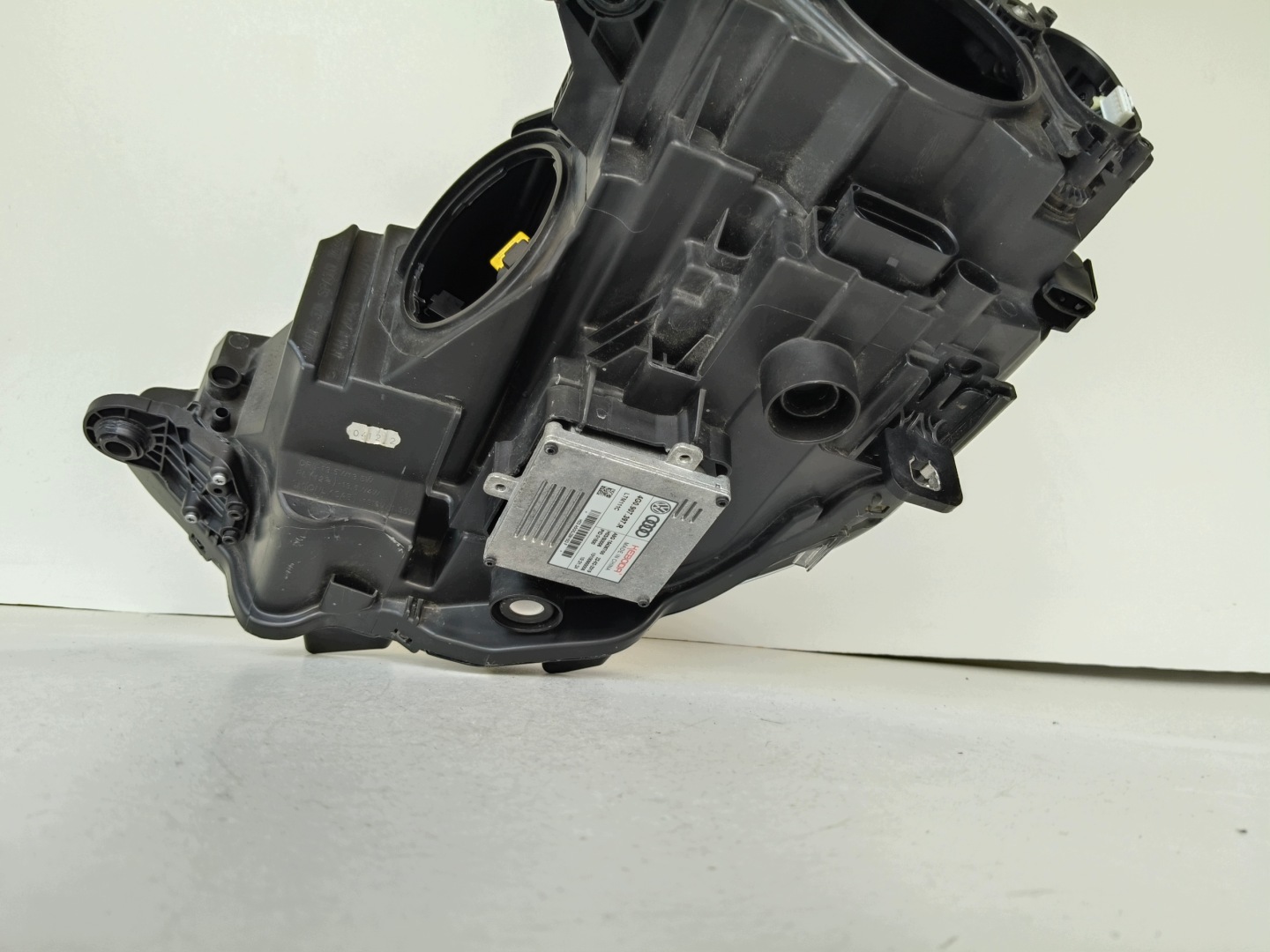 light right REFLEKTOR AUDI A3 8V 8V0 16- LIFT XENON LED